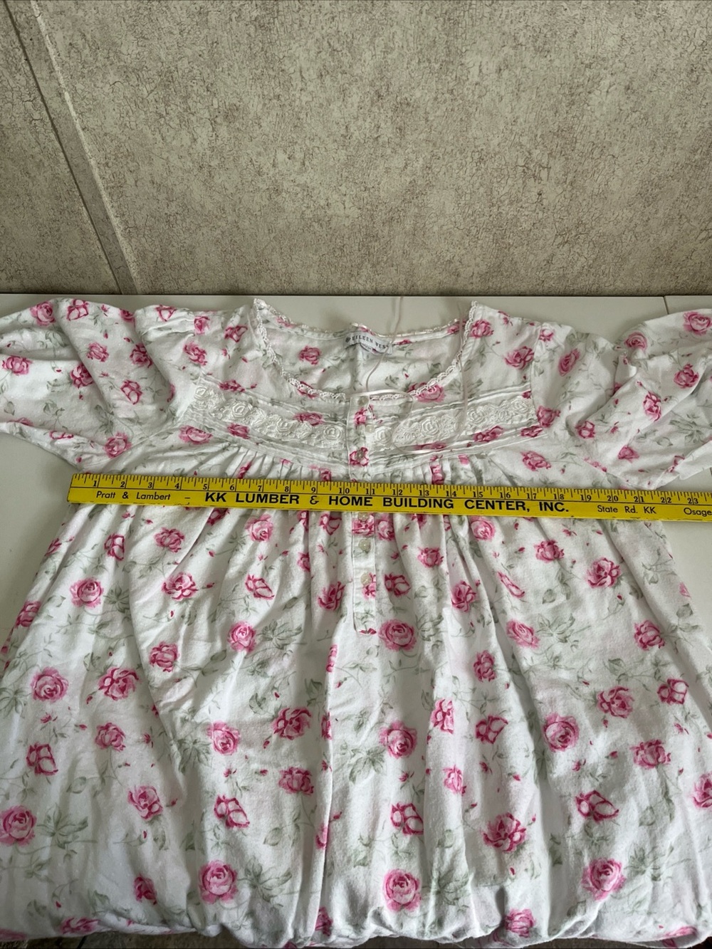 Eileen West Flannel Cotton Nightgown White Pink Roses Floral Lace Trim Cottage M - Picture 7 of 8